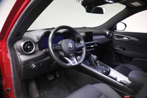 Used 2024 Alfa Romeo Tonale Hybrid Ti for sale $29,900 at Bentley Greenwich in Greenwich CT 06830 13