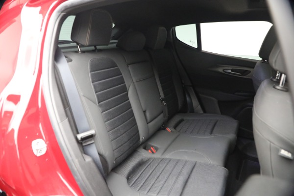 Used 2024 Alfa Romeo Tonale Hybrid Ti for sale $29,900 at Bentley Greenwich in Greenwich CT 06830 21