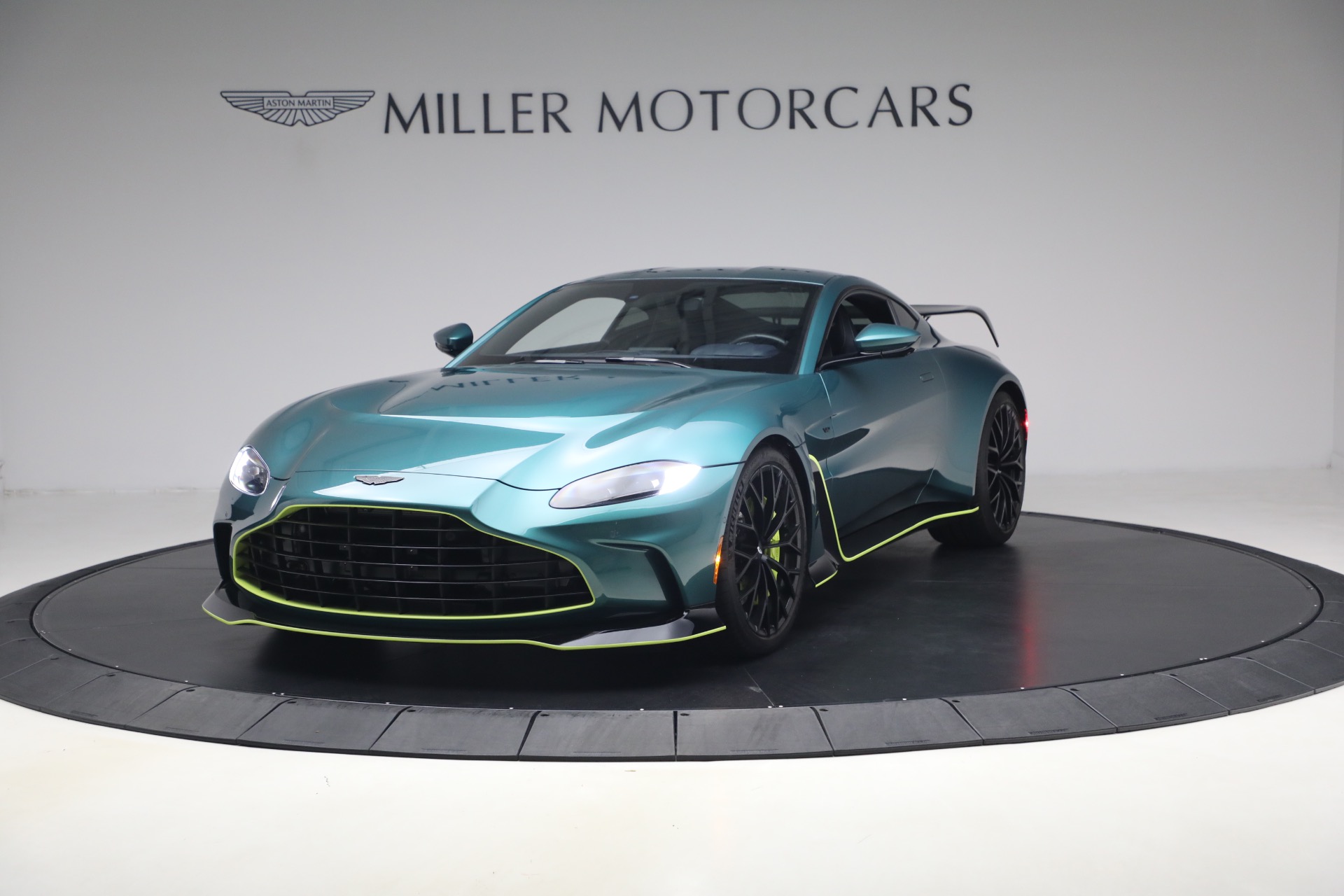Used 2023 Aston Martin Vantage V12 for sale $245,900 at Bentley Greenwich in Greenwich CT 06830 1