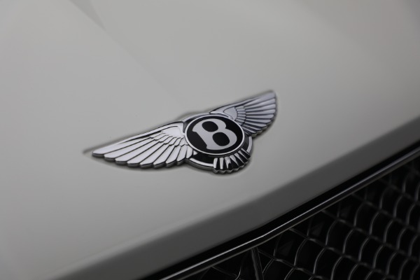 Used 2022 Bentley Bentayga V8 for sale $137,900 at Bentley Greenwich in Greenwich CT 06830 13