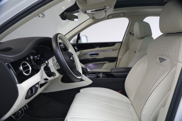 Used 2022 Bentley Bentayga V8 for sale $137,900 at Bentley Greenwich in Greenwich CT 06830 20