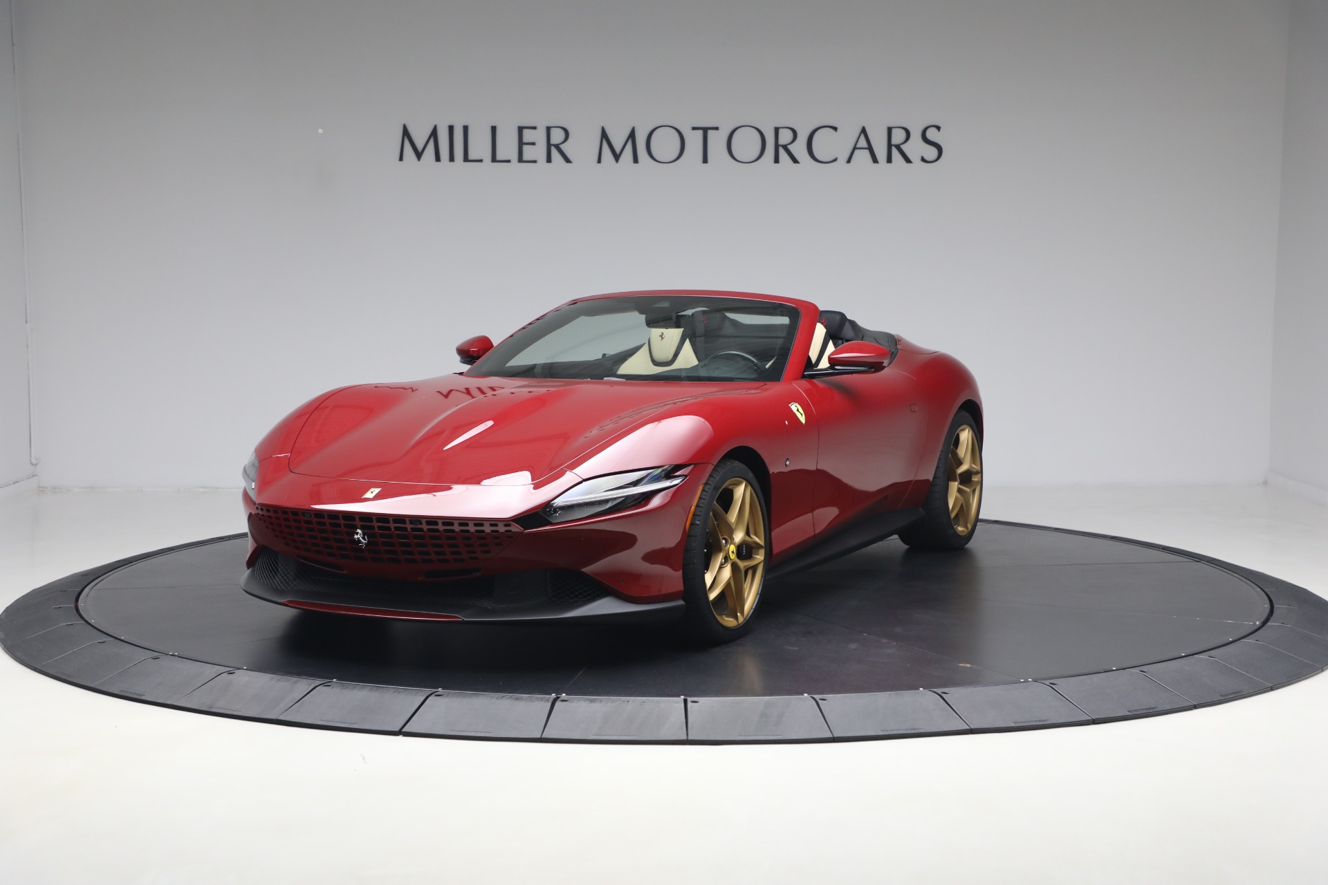 Used 2025 Ferrari Roma Spider for sale $317,900 at Bentley Greenwich in Greenwich CT 06830 1