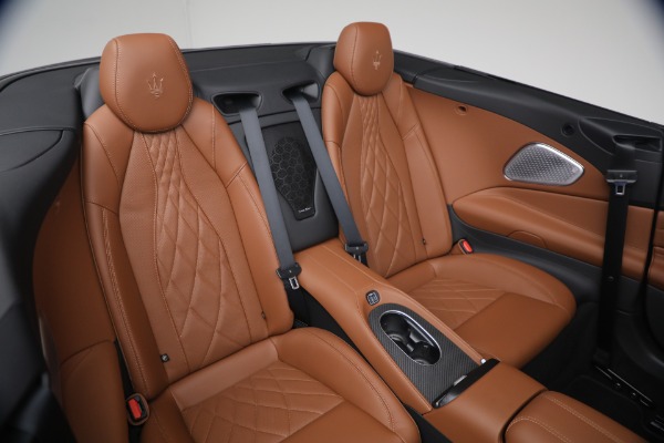 New 2026 Maserati GranCabrio for sale $178,105 at Bentley Greenwich in Greenwich CT 06830 20