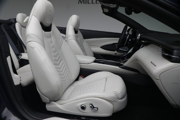 New 2026 Maserati GranCabrio Trofeo for sale $200,785 at Bentley Greenwich in Greenwich CT 06830 16