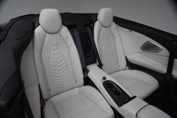 New 2026 Maserati GranCabrio Trofeo for sale $200,785 at Bentley Greenwich in Greenwich CT 06830 18