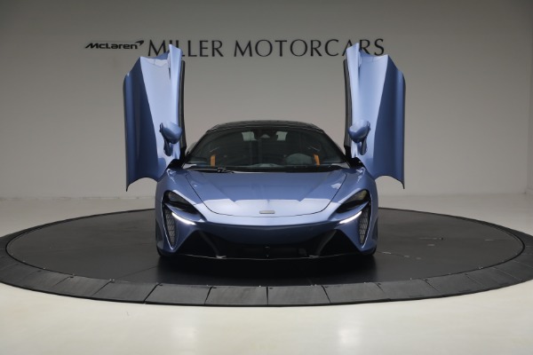 New 2026 McLaren Artura Spider Performance for sale $336,300 at Bentley Greenwich in Greenwich CT 06830 13