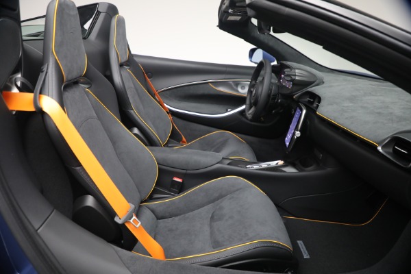 New 2026 McLaren Artura Spider Performance for sale $336,300 at Bentley Greenwich in Greenwich CT 06830 25