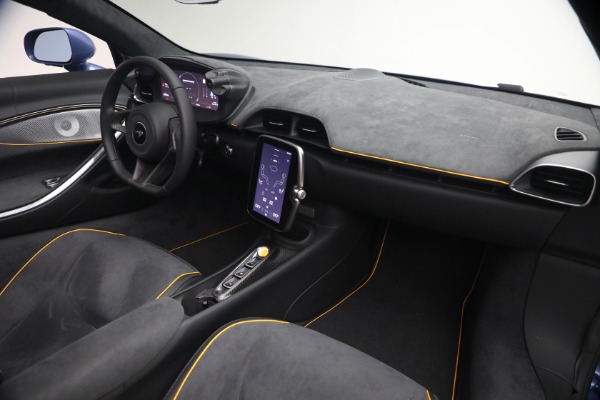 New 2026 McLaren Artura Spider Performance for sale $336,300 at Bentley Greenwich in Greenwich CT 06830 26