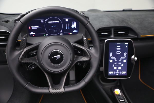 New 2026 McLaren Artura Spider Performance for sale $336,300 at Bentley Greenwich in Greenwich CT 06830 27