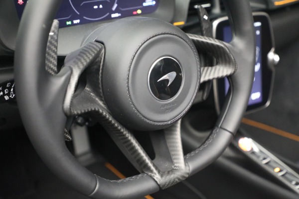 New 2026 McLaren Artura Spider Performance for sale $336,300 at Bentley Greenwich in Greenwich CT 06830 28