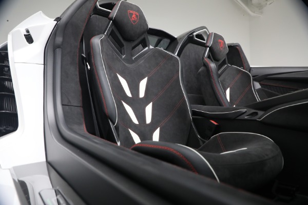 Used 2017 Lamborghini Centenario Roadster for sale $3,995,000 at Bentley Greenwich in Greenwich CT 06830 15