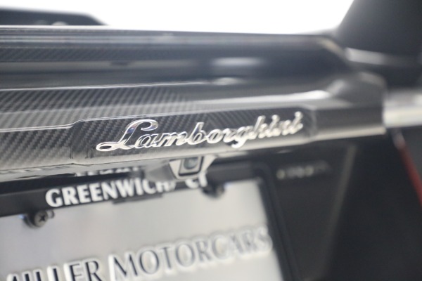 Used 2017 Lamborghini Centenario Roadster for sale $3,995,000 at Bentley Greenwich in Greenwich CT 06830 26