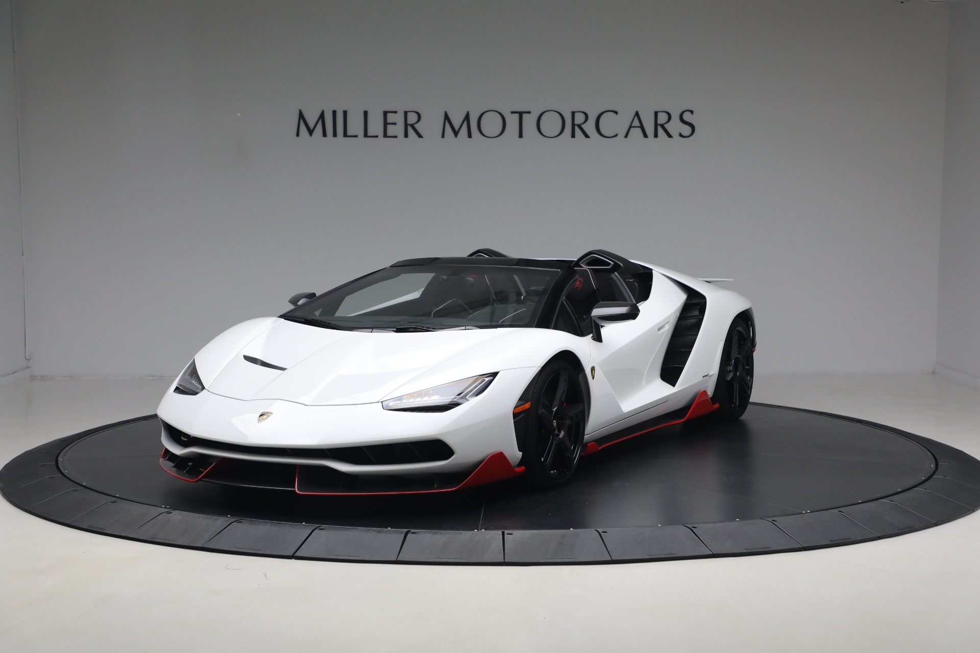 Used 2017 Lamborghini Centenario Roadster for sale $3,995,000 at Bentley Greenwich in Greenwich CT 06830 1