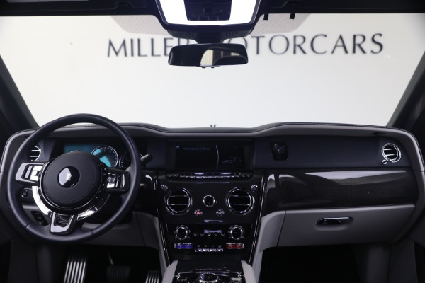 Used 2022 Rolls-Royce Black Badge Cullinan for sale $299,900 at Bentley Greenwich in Greenwich CT 06830 4