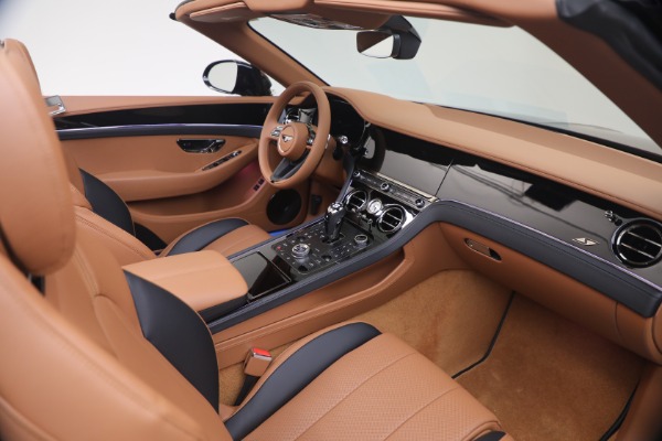 New 2026 Bentley Continental GTC for sale $401,300 at Bentley Greenwich in Greenwich CT 06830 27