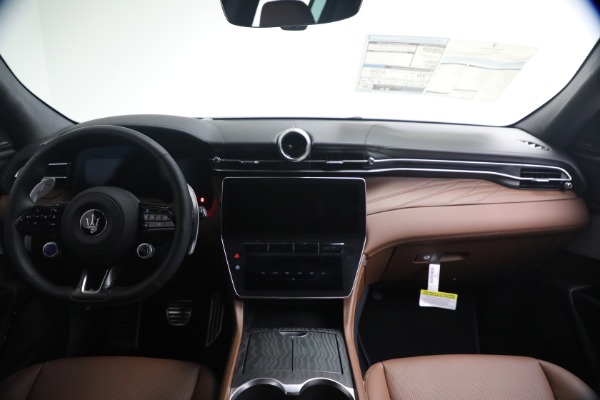 New 2026 Maserati Grecale Modena V6 for sale $97,295 at Bentley Greenwich in Greenwich CT 06830 22
