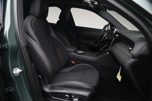 New 2026 Maserati Grecale Modena V6 for sale $96,825 at Bentley Greenwich in Greenwich CT 06830 17