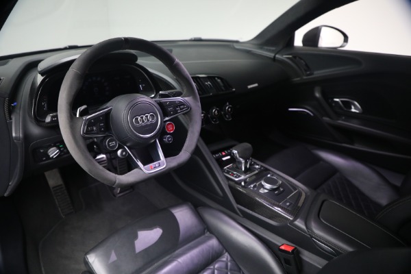 Used 2020 Audi R8 5.2 quattro V10 performance for sale $213,900 at Bentley Greenwich in Greenwich CT 06830 23