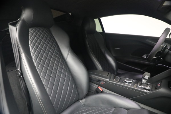 Used 2020 Audi R8 5.2 quattro V10 performance for sale $213,900 at Bentley Greenwich in Greenwich CT 06830 24