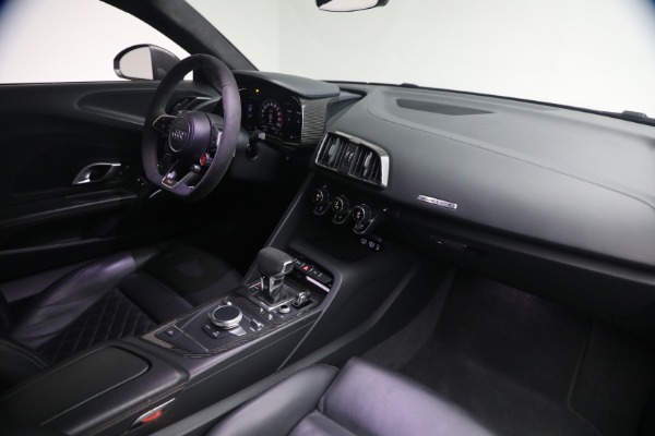 Used 2020 Audi R8 5.2 quattro V10 performance for sale $213,900 at Bentley Greenwich in Greenwich CT 06830 26
