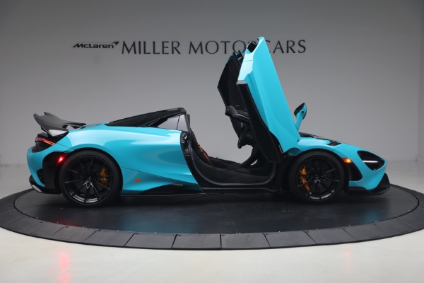 Used 2022 McLaren 765LT Spider for sale $599,900 at Bentley Greenwich in Greenwich CT 06830 19