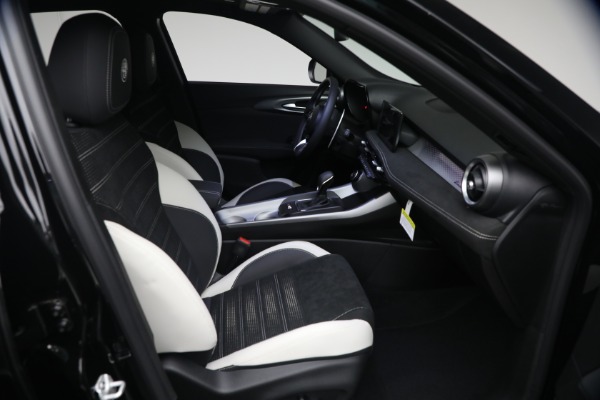 New 2026 Alfa Romeo Tonale Sport Speciale for sale $49,790 at Bentley Greenwich in Greenwich CT 06830 14