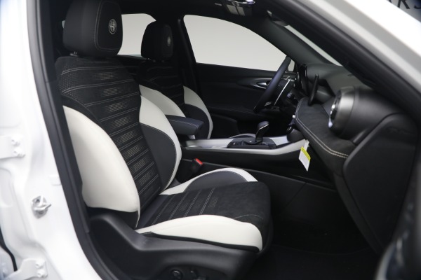 New 2026 Alfa Romeo Tonale Sport Speciale for sale $49,190 at Bentley Greenwich in Greenwich CT 06830 16