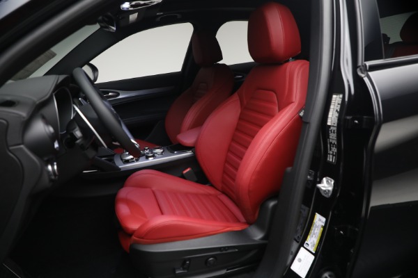 New 2026 Alfa Romeo Stelvio Veloce for sale $62,715 at Bentley Greenwich in Greenwich CT 06830 15