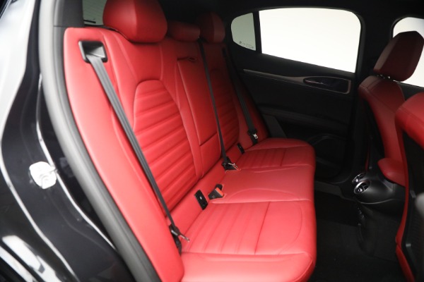 New 2026 Alfa Romeo Stelvio Veloce for sale $62,715 at Bentley Greenwich in Greenwich CT 06830 20