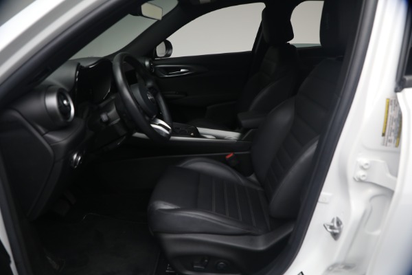 Used 2024 Alfa Romeo Tonale Hybrid Ti for sale $26,900 at Bentley Greenwich in Greenwich CT 06830 14