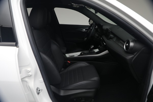 Used 2024 Alfa Romeo Tonale Hybrid Ti for sale $26,900 at Bentley Greenwich in Greenwich CT 06830 16