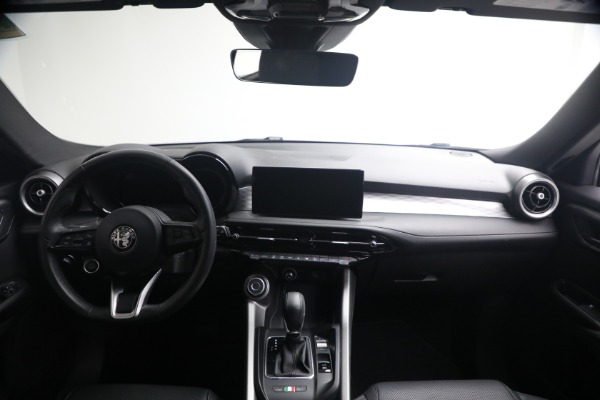 Used 2024 Alfa Romeo Tonale Hybrid Ti for sale $26,900 at Bentley Greenwich in Greenwich CT 06830 22