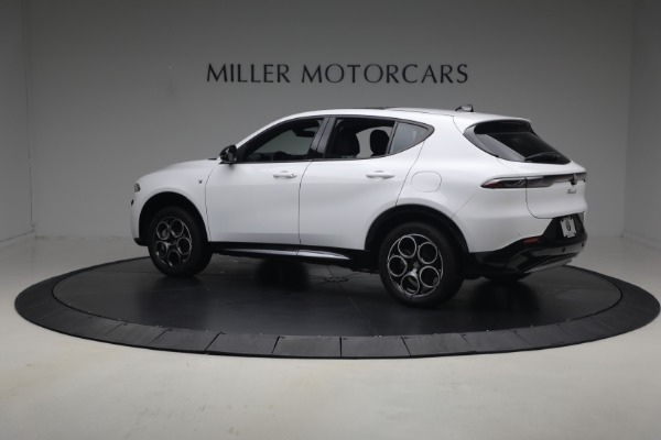 Used 2024 Alfa Romeo Tonale Hybrid Ti for sale $26,900 at Bentley Greenwich in Greenwich CT 06830 3
