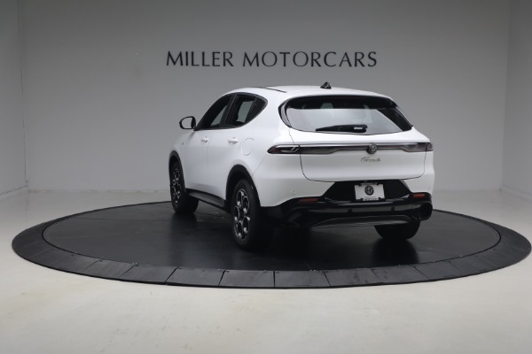Used 2024 Alfa Romeo Tonale Hybrid Ti for sale $26,900 at Bentley Greenwich in Greenwich CT 06830 4
