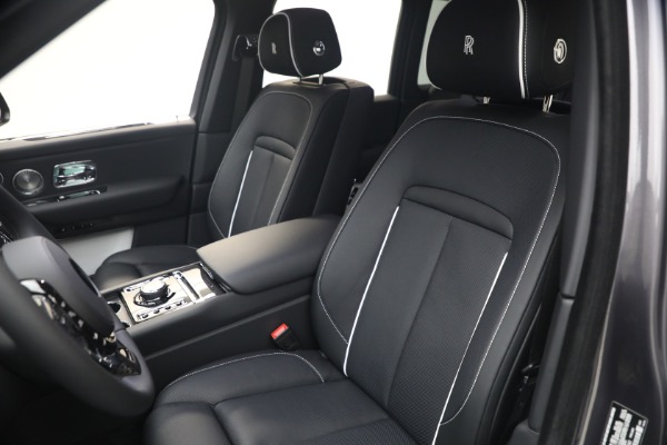 New 2027 Rolls-Royce Black Badge Cullinan for sale $576,350 at Bentley Greenwich in Greenwich CT 06830 18