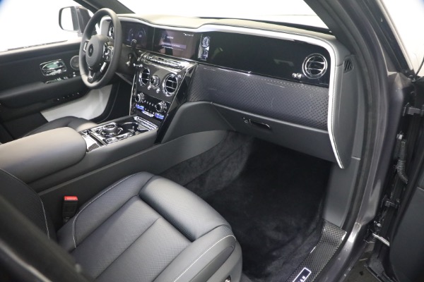 New 2027 Rolls-Royce Black Badge Cullinan for sale $576,350 at Bentley Greenwich in Greenwich CT 06830 21