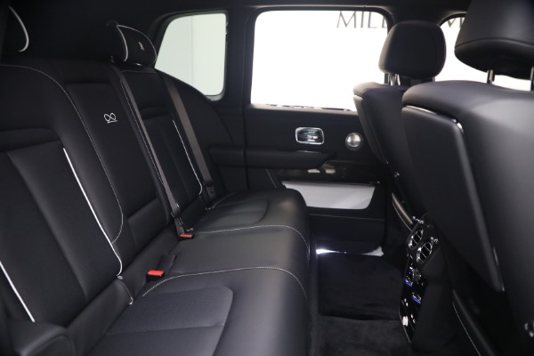 New 2027 Rolls-Royce Black Badge Cullinan for sale $576,350 at Bentley Greenwich in Greenwich CT 06830 23