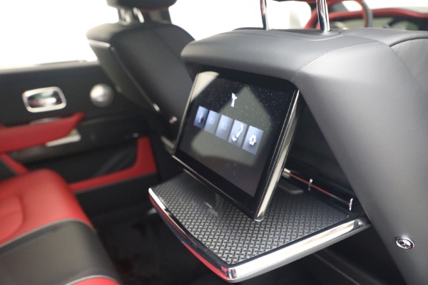 New 2027 Rolls-Royce Black Badge Cullinan for sale $588,050 at Bentley Greenwich in Greenwich CT 06830 25