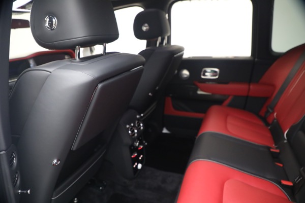 New 2027 Rolls-Royce Black Badge Cullinan for sale $588,050 at Bentley Greenwich in Greenwich CT 06830 28
