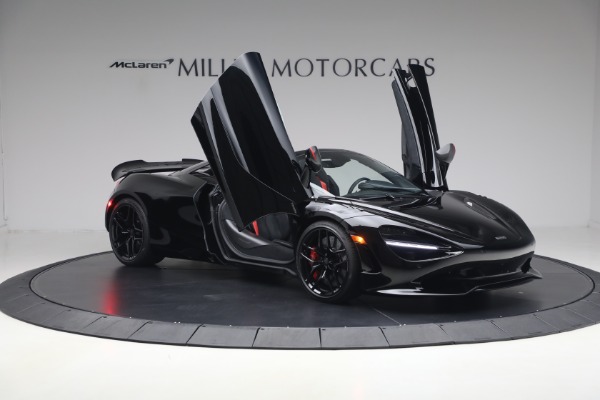 New 2027 McLaren 750S Spider Performance for sale $468,650 at Bentley Greenwich in Greenwich CT 06830 20