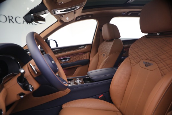 New 2026 Bentley Bentayga Azure V8 for sale $291,615 at Bentley Greenwich in Greenwich CT 06830 17