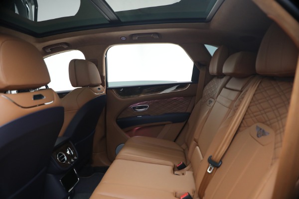 New 2026 Bentley Bentayga Azure V8 for sale $291,615 at Bentley Greenwich in Greenwich CT 06830 19