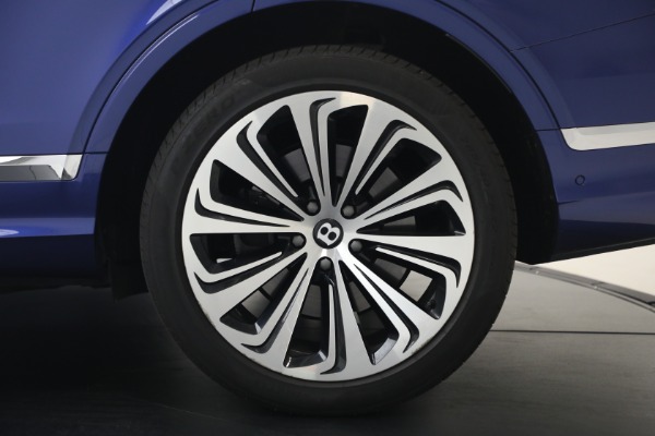 Used 2022 Bentley Bentayga V8 for sale $129,900 at Bentley Greenwich in Greenwich CT 06830 15