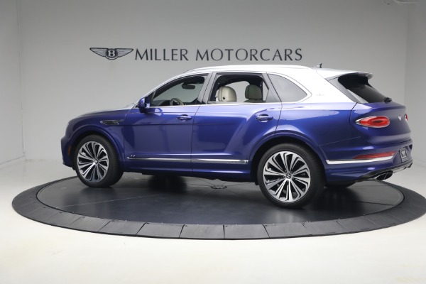 Used 2022 Bentley Bentayga V8 for sale $129,900 at Bentley Greenwich in Greenwich CT 06830 4