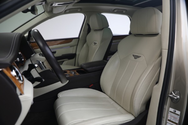 Used 2021 Bentley Bentayga V8 for sale $119,900 at Bentley Greenwich in Greenwich CT 06830 20