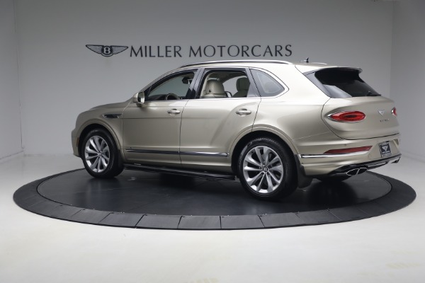 Used 2021 Bentley Bentayga V8 for sale $119,900 at Bentley Greenwich in Greenwich CT 06830 4