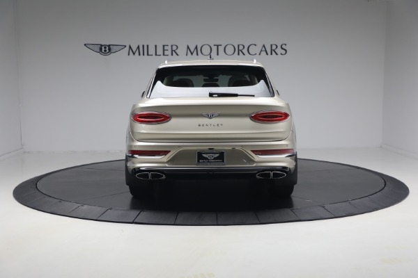 Used 2021 Bentley Bentayga V8 for sale $119,900 at Bentley Greenwich in Greenwich CT 06830 6