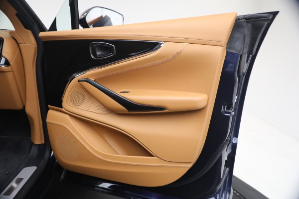 Used 2026 Aston Martin DBX 707 for sale $259,900 at Bentley Greenwich in Greenwich CT 06830 28