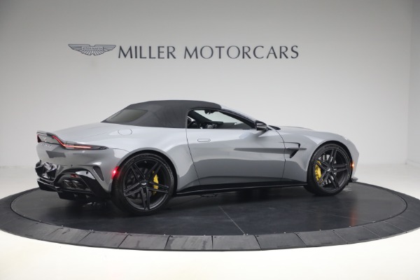 New 2026 Aston Martin Vantage Roadster for sale $263,400 at Bentley Greenwich in Greenwich CT 06830 20
