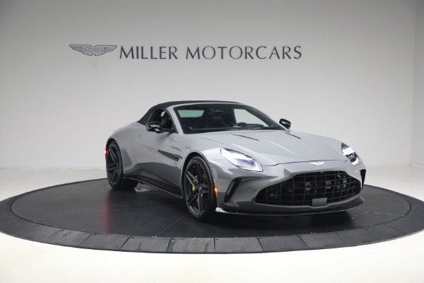 New 2026 Aston Martin Vantage Roadster for sale $263,400 at Bentley Greenwich in Greenwich CT 06830 23